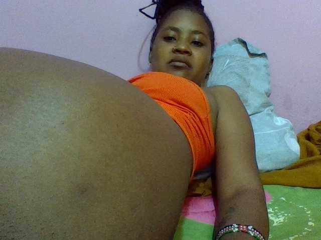 Prettydoll8 live cam on BongaCams