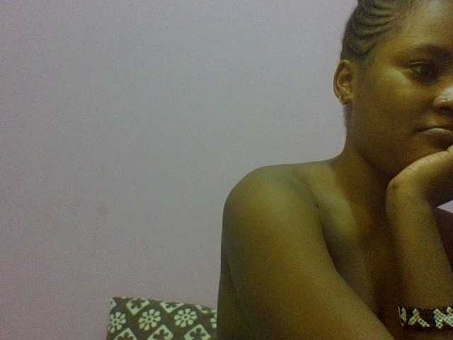 Prettydoll8 live cam on BongaCams