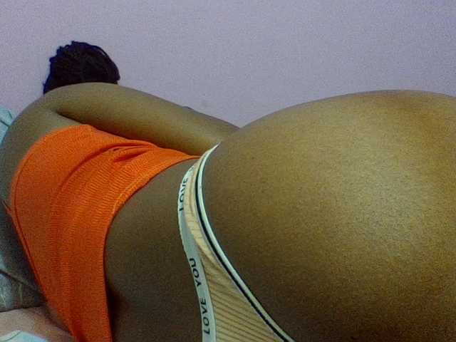 Prettydoll8 live cam on BongaCams
