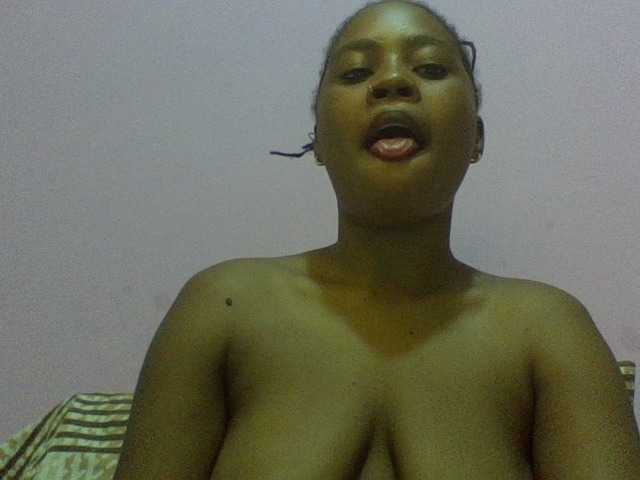 Prettydoll8 live cam on BongaCams