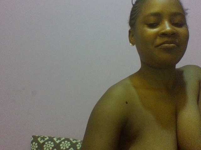 Prettydoll8 live cam on BongaCams