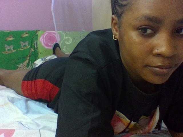 Prettydoll8 live cam on BongaCams