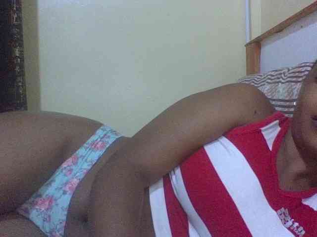 Prettydoll8 webcam