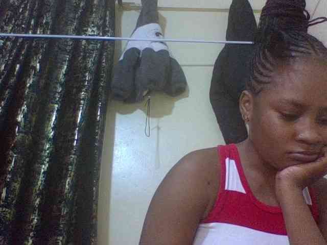 Prettydoll8 webcam