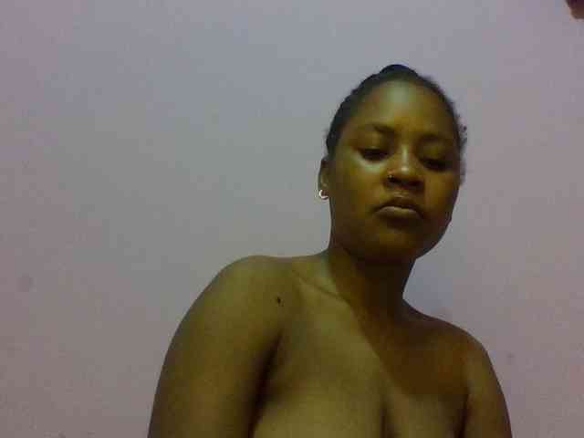 Prettydoll8 webcam