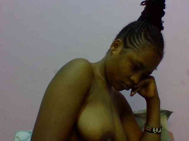 Prettydoll8 webcam