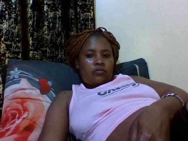 Prettydoll8 webcam