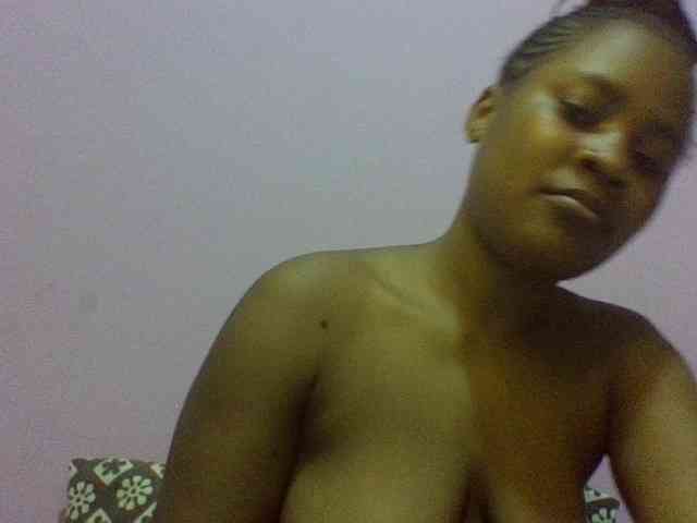 Prettydoll8 webcam