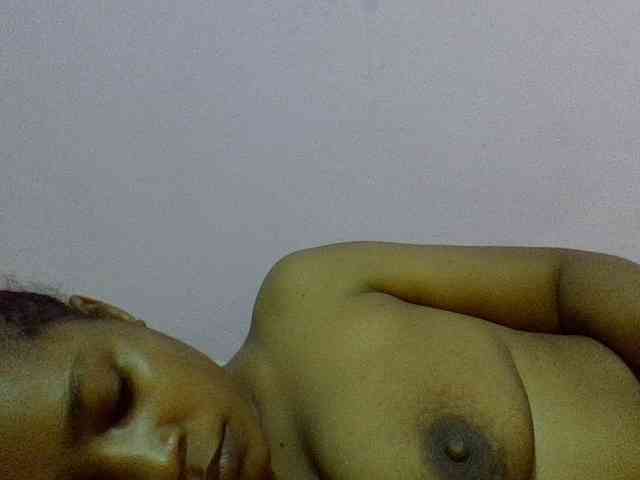 Prettydoll8 webcam