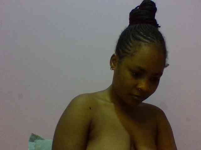 Prettydoll8 webcam