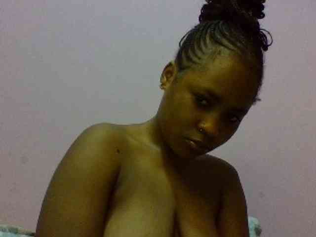 Prettydoll8 webcam