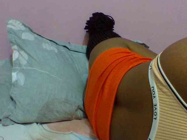 Prettydoll8 webcam
