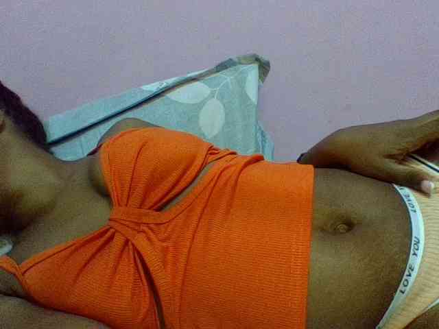 Prettydoll8 webcam