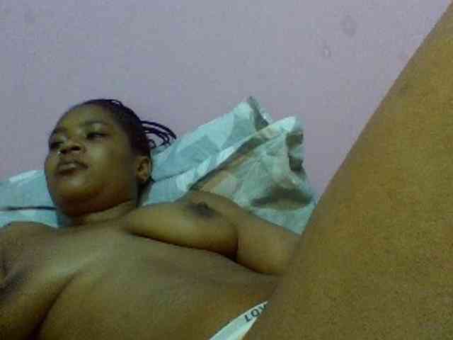 Prettydoll8 webcam