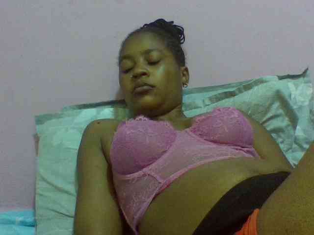 Prettydoll8 webcam