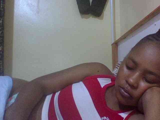 Prettydoll8 webcam