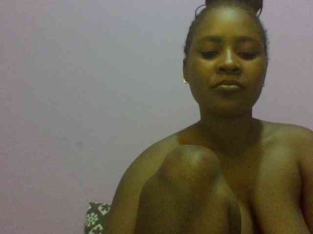 Prettydoll8 webcam