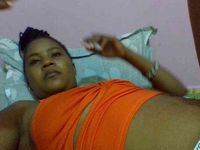 Prettydoll8 webcam