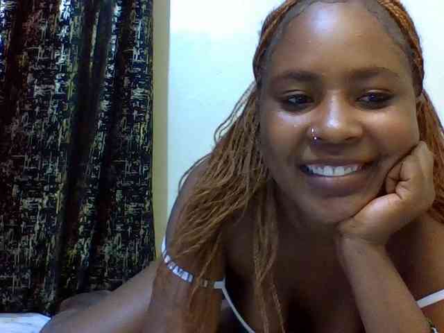 Prettydoll8 webcam