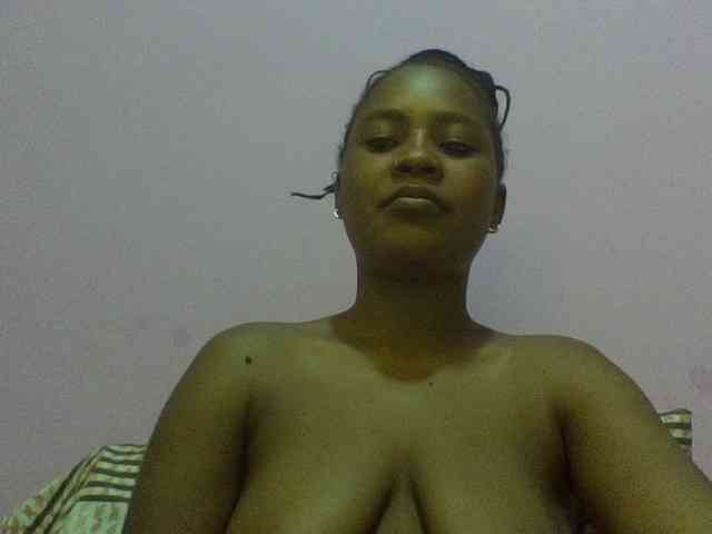 Prettydoll8 webcam