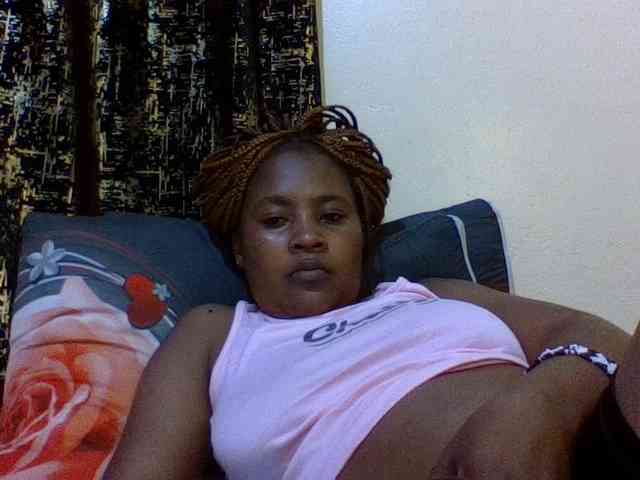 Prettydoll8 webcam