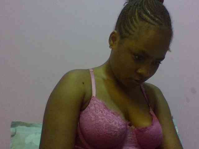 Prettydoll8 webcam