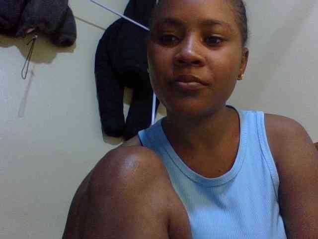 Prettydoll8 webcam