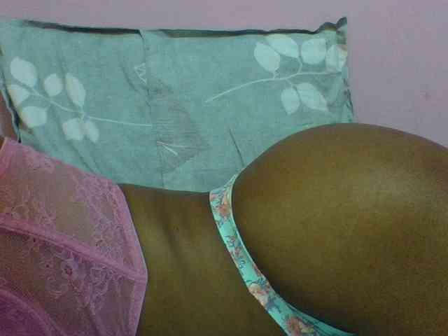 Prettydoll8 webcam