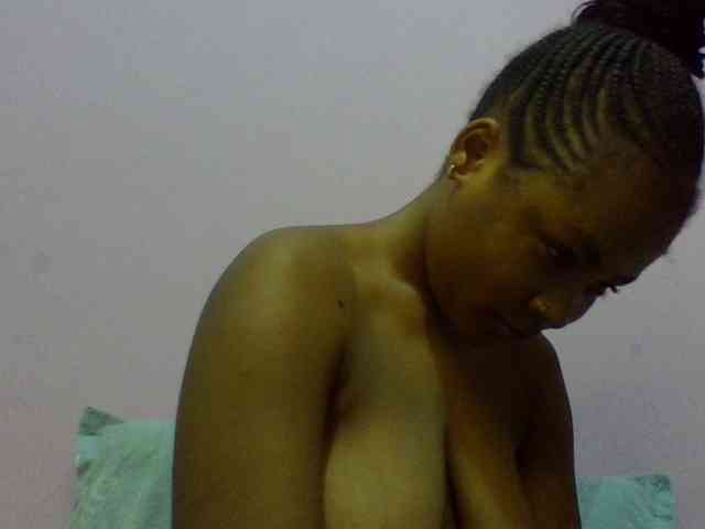 Prettydoll8 webcam