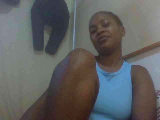 Prettydoll8 webcam
