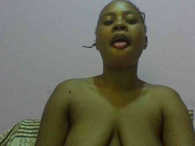 Prettydoll8 webcam