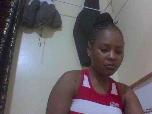Prettydoll8 webcam