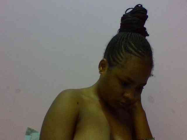 Prettydoll8 webcam