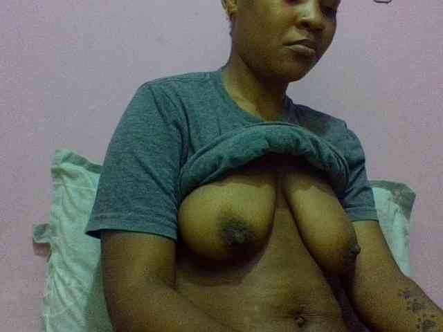 Prettydoll8 webcam