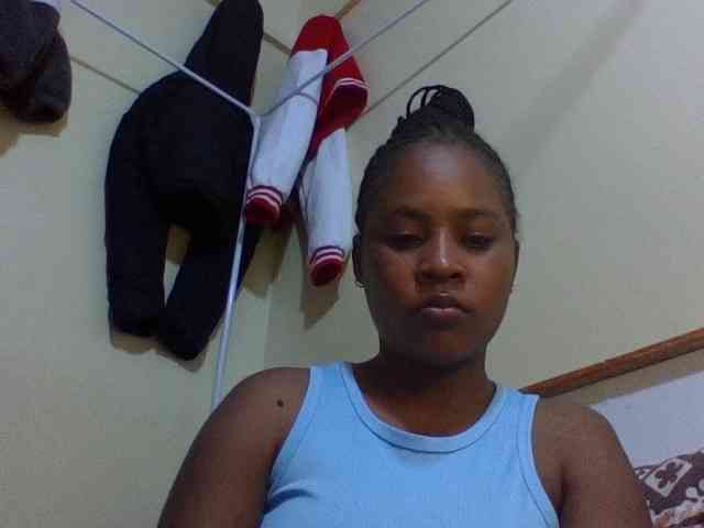 Prettydoll8 webcam