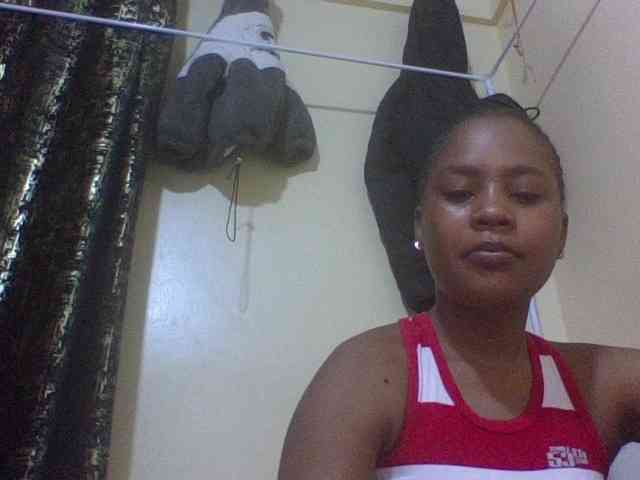Prettydoll8 webcam