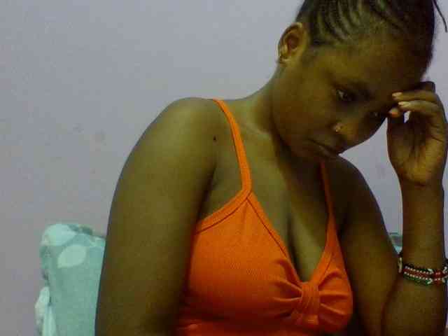 Prettydoll8 webcam