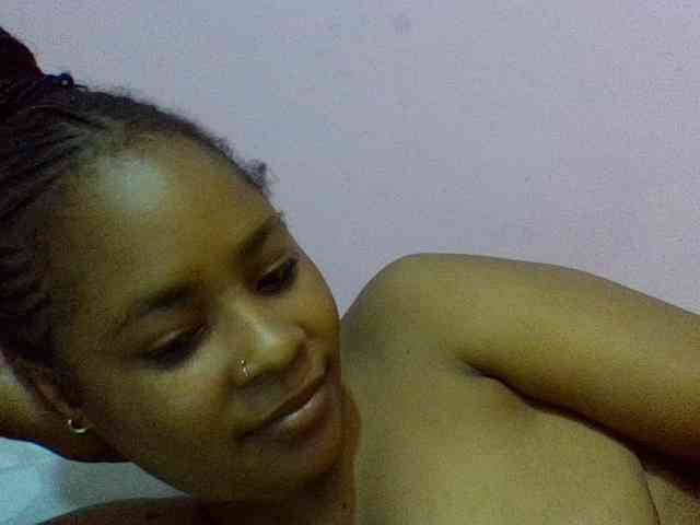 Prettydoll8 webcam