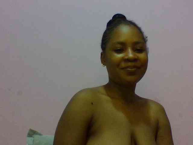 Prettydoll8 webcam