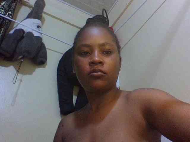Prettydoll8 webcam
