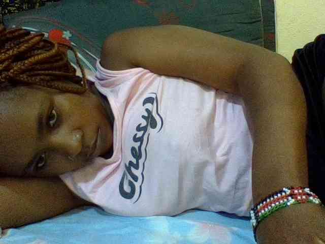 Prettydoll8 webcam