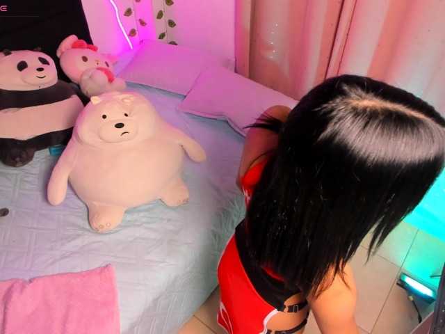 Scarlesth live webcam show