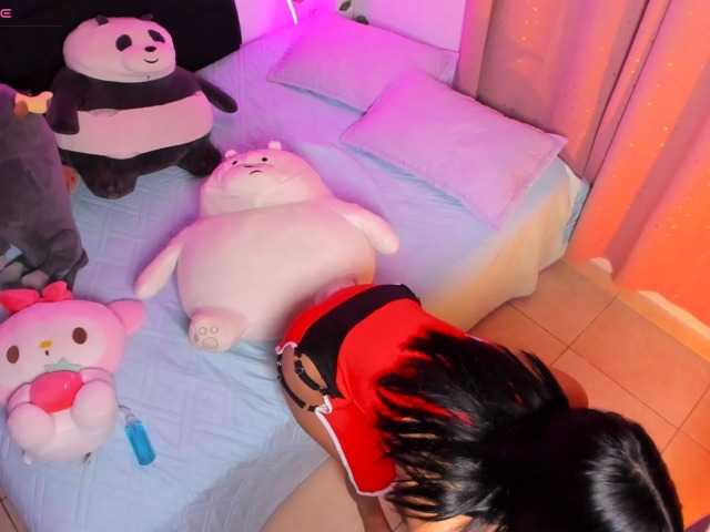 Scarlesth live webcam show