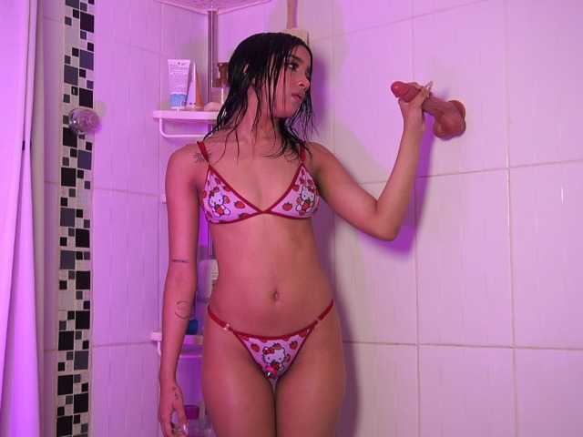 Scarlesth live cam on BongaCams