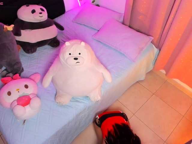 Scarlesth live webcam show
