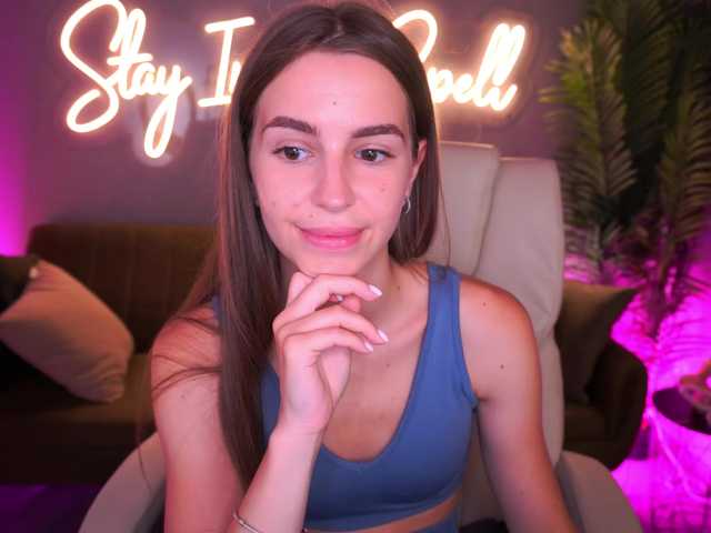 PeonyBloom live cam on BongaCams