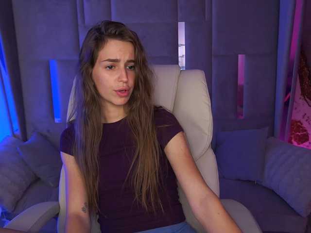 PeonyBloom, live now on BongaCams