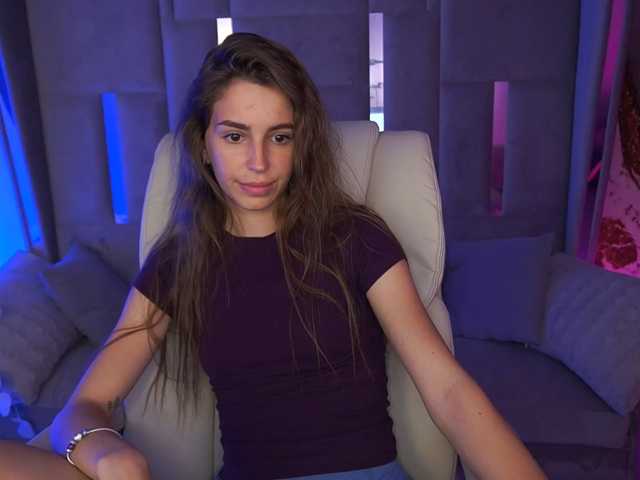 PeonyBloom, en vivo ahora en BongaCams