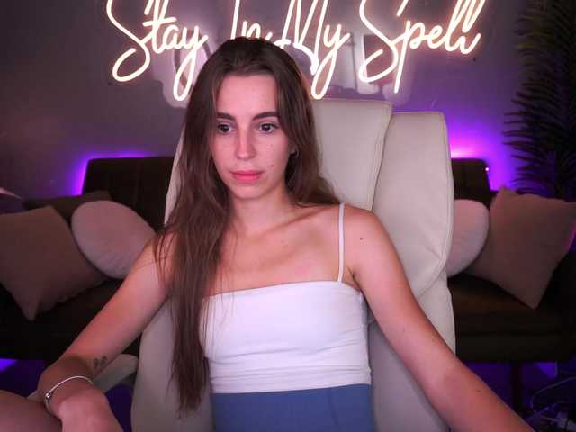 PeonyBloom live cam on BongaCams