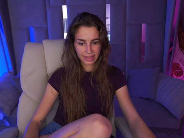 PeonyBloom, en directo ahora en BongaCams